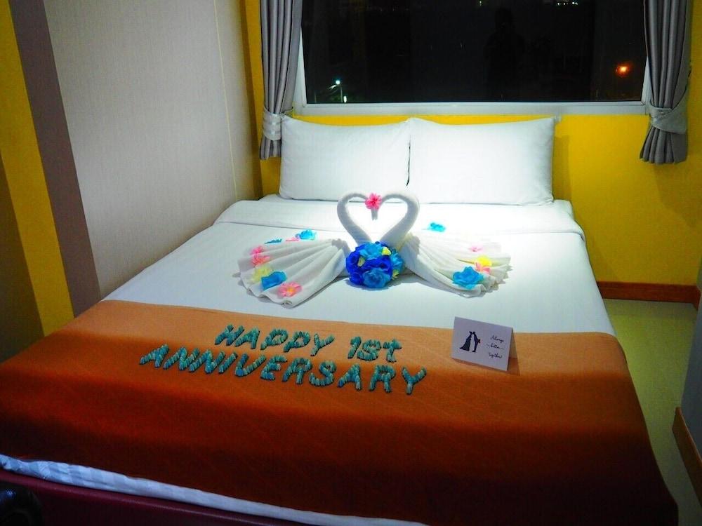 Blue Orchids Hotel Хатъяй Экстерьер фото