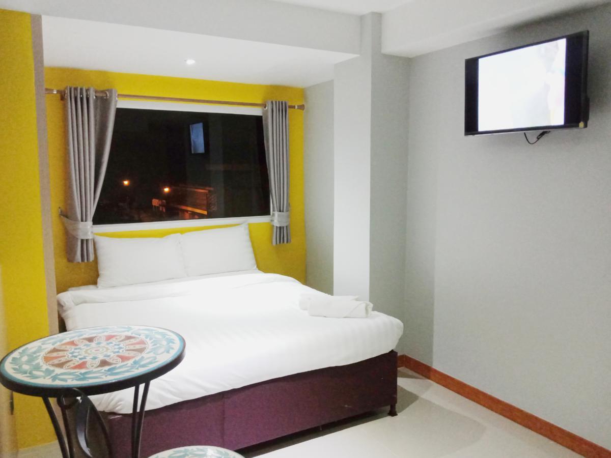 Blue Orchids Hotel Хатъяй Экстерьер фото