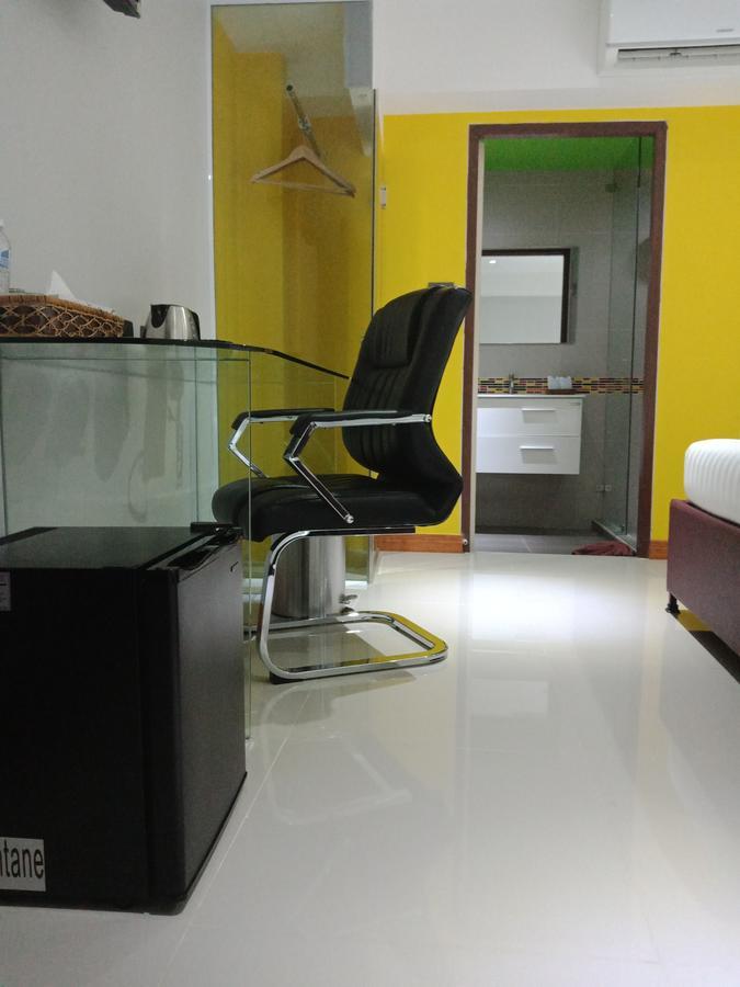 Blue Orchids Hotel Хатъяй Экстерьер фото